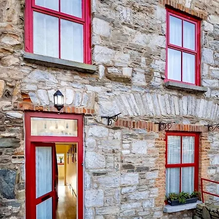 Holiday home White Heather House Town Square Clifden
