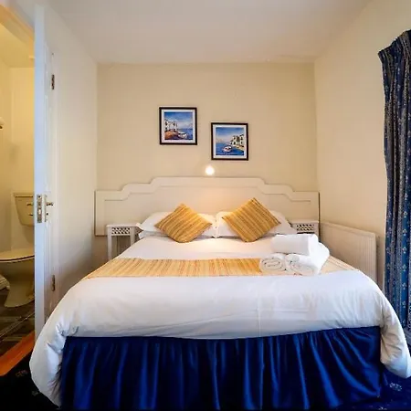 Holiday home White Heather House Town Square *