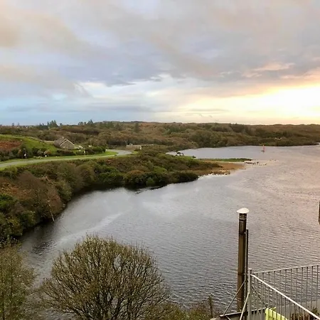 Сasa de vacaciones White Heather House Town Square Clifden