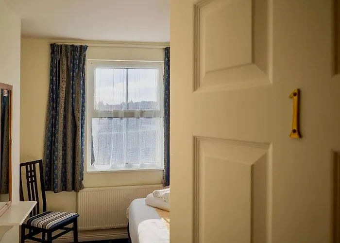 White Heather House Town Square בית נופש קליפדן