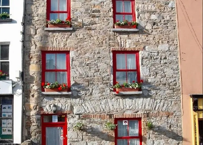 White Heather House Town Square קליפדן